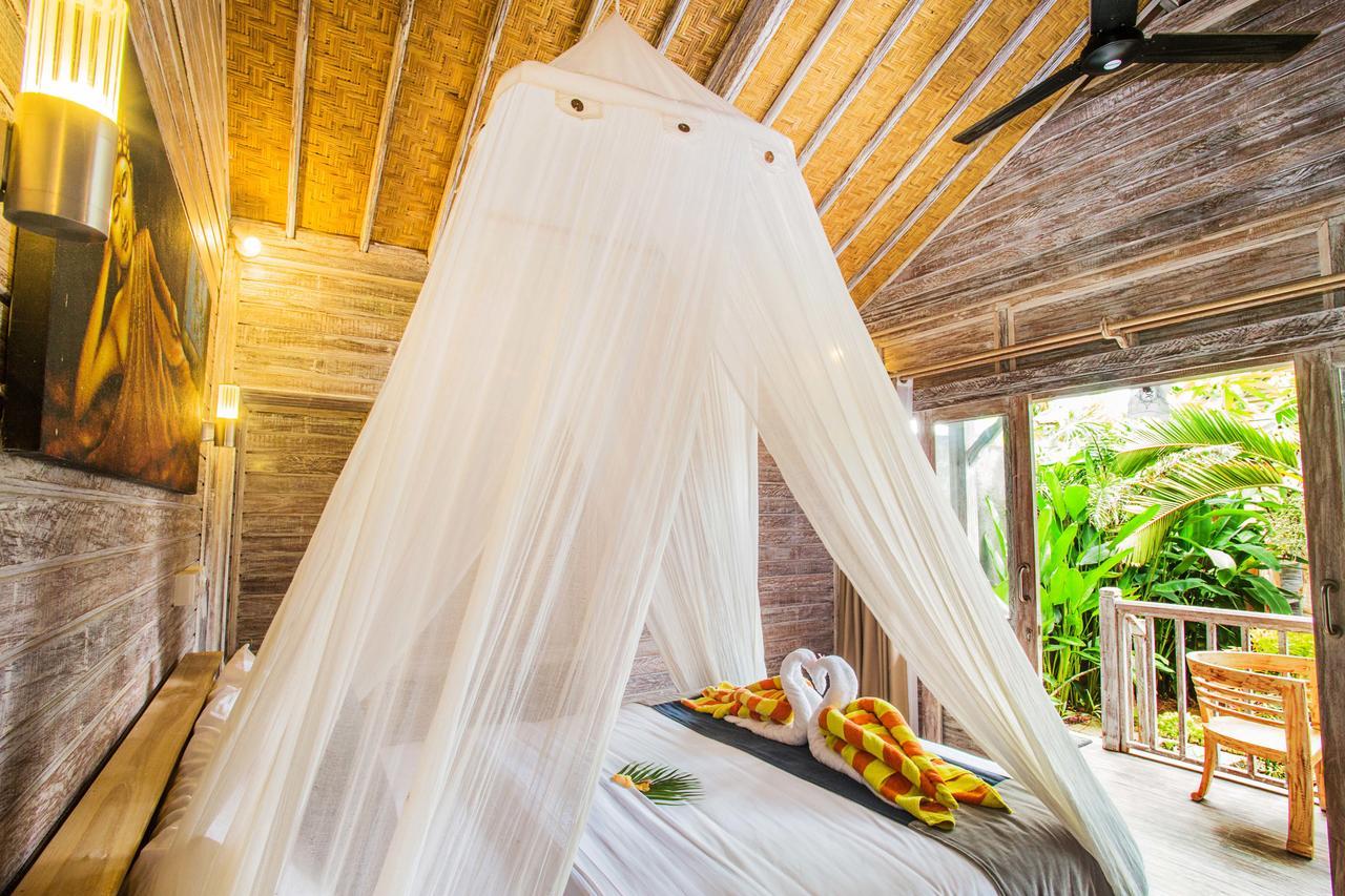 The Syron Huts Lembongan Hotel Luaran gambar