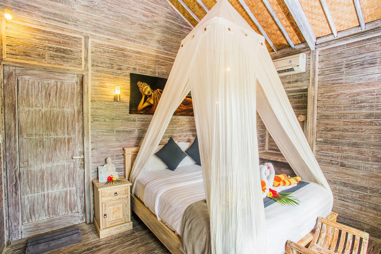 The Syron Huts Lembongan Hotel Luaran gambar