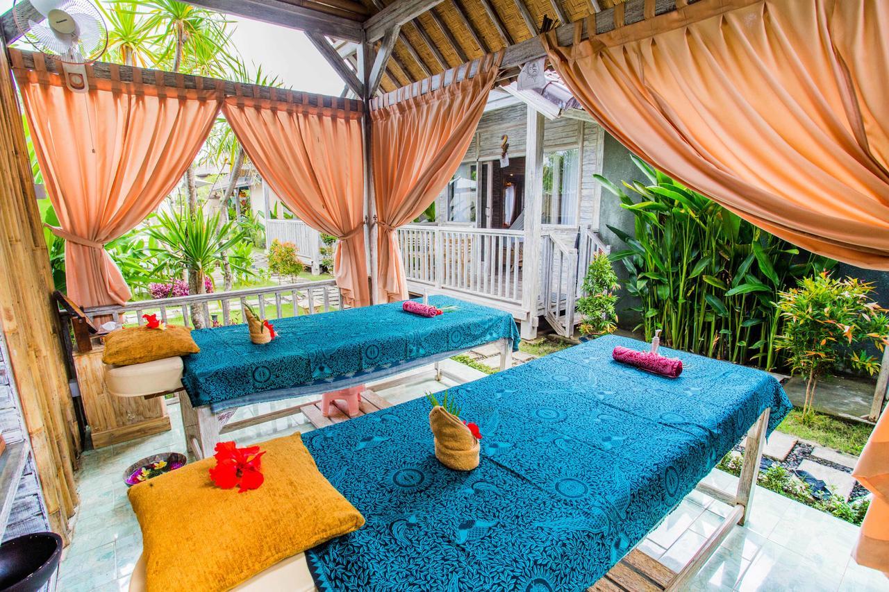 The Syron Huts Lembongan Hotel Luaran gambar